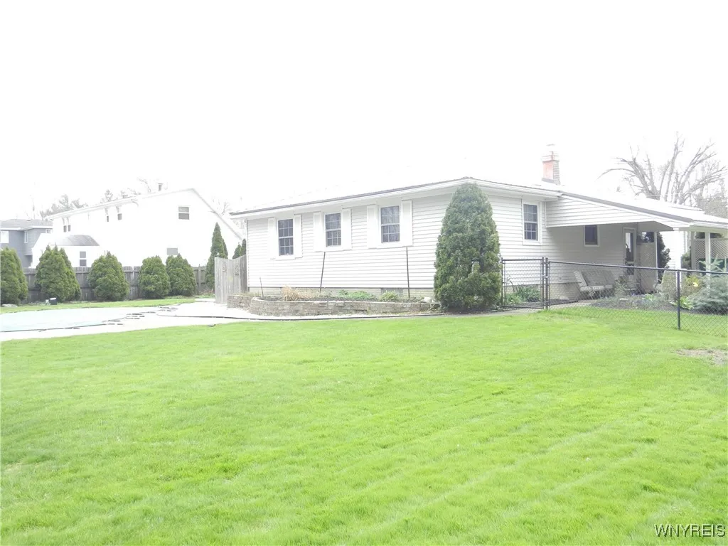 4028 Park Avenue, Hamburg, New York 14075, Hamburg, New York 14075, 4 Bedrooms Bedrooms, 8 Rooms Rooms,1 BathroomBathrooms,Residential,Closed,4028 Park Avenue, Hamburg, New York 14075,0,B1603087
