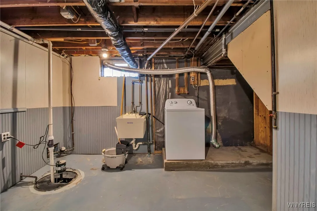 24 Meridian Street, Lancaster, New York 14043, Lancaster, New York 14043, 3 Bedrooms Bedrooms, 5 Rooms Rooms,2 BathroomsBathrooms,Residential,Closed,24 Meridian Street, Lancaster, New York 14043,0,B1603218