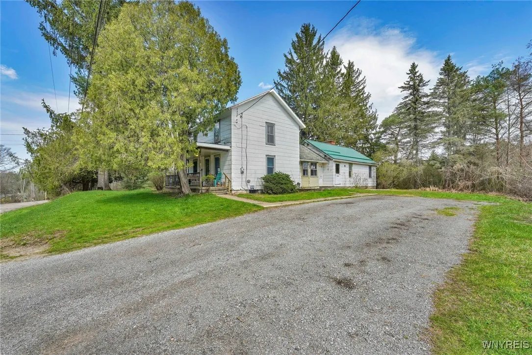 9247 North Protection Road, Holland, New York 1408, Holland, New York 14080, 2 Bedrooms Bedrooms, 6 Rooms Rooms,2 BathroomsBathrooms,Residential,Closed,9247 North Protection Road, Holland, New York 1408,B1602568