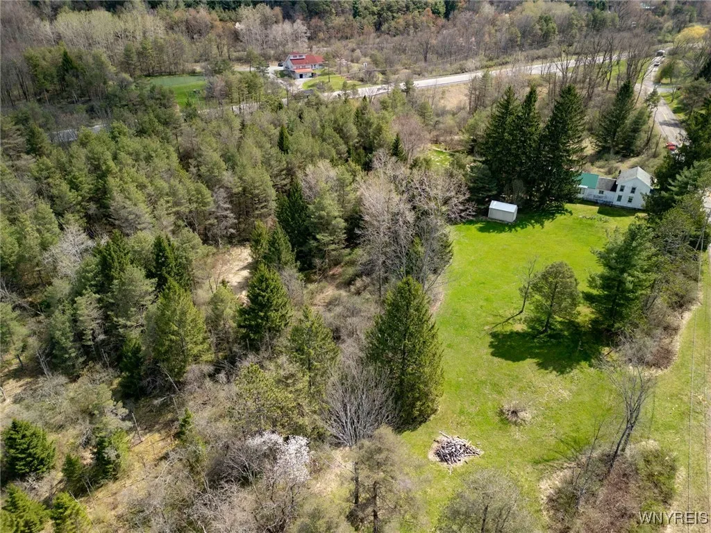 9247 North Protection Road, Holland, New York 1408, Holland, New York 14080, 2 Bedrooms Bedrooms, 6 Rooms Rooms,2 BathroomsBathrooms,Residential,Closed,9247 North Protection Road, Holland, New York 1408,B1602568