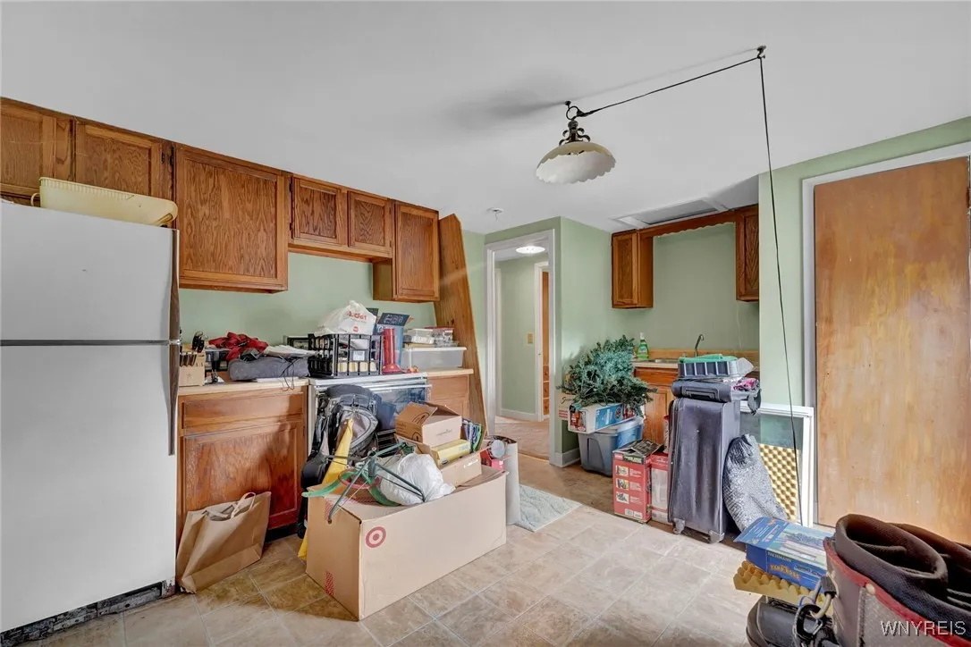 9247 North Protection Road, Holland, New York 1408, Holland, New York 14080, 2 Bedrooms Bedrooms, 6 Rooms Rooms,2 BathroomsBathrooms,Residential,Closed,9247 North Protection Road, Holland, New York 1408,B1602568