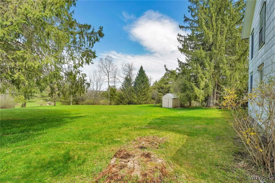 9247 North Protection Road, Holland, New York 1408, Holland, New York 14080, 2 Bedrooms Bedrooms, 6 Rooms Rooms,2 BathroomsBathrooms,Residential,Closed,9247 North Protection Road, Holland, New York 1408,B1602568