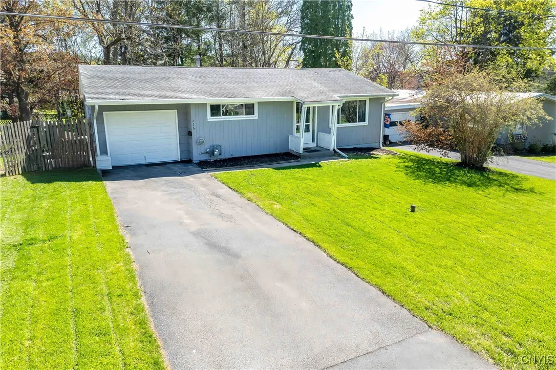 216 Pine Grove Street, Syracuse, New York 13210, Syracuse, New York 13210, 4 Bedrooms Bedrooms, 8 Rooms Rooms,2 BathroomsBathrooms,Residential,Closed,216 Pine Grove Street, Syracuse, New York 13210,0,S1603359