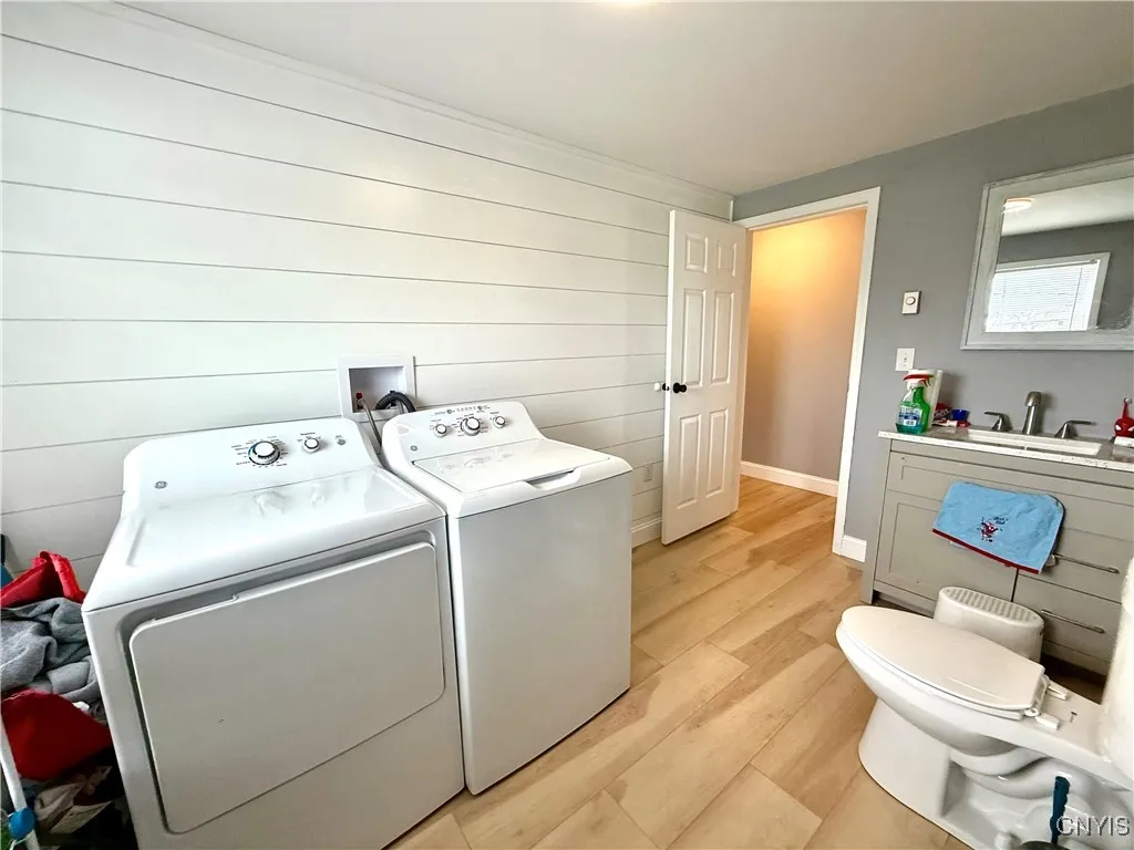 28053 Boat Launch Road, Lyme, New York 13622, Lyme, New York 13622, 4 Bedrooms Bedrooms, 7 Rooms Rooms,3 BathroomsBathrooms,Residential,Closed,28053 Boat Launch Road, Lyme, New York 13622,0,S1603380