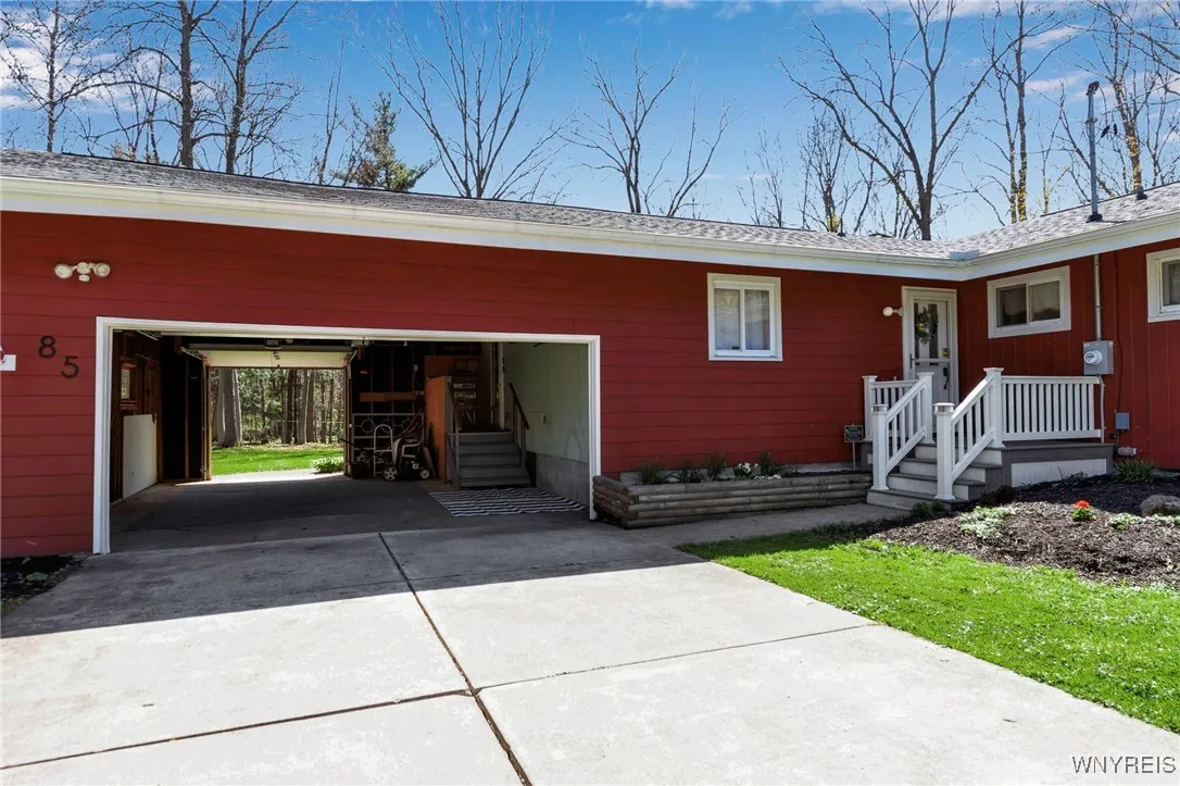 85 South Lane, Orchard Park, New York 14127, Orchard Park, New York 14127, 4 Bedrooms Bedrooms, 9 Rooms Rooms,2 BathroomsBathrooms,Residential,Closed,85 South Lane, Orchard Park, New York 14127,0,B1603322