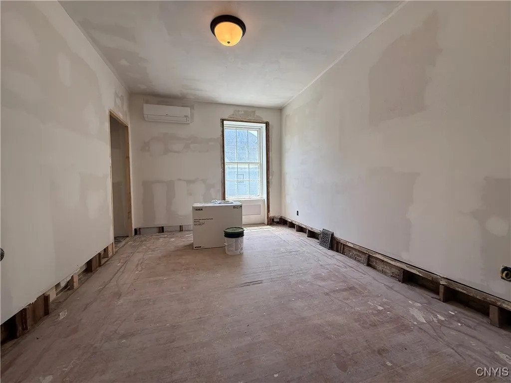 2nd bedroom upstairs