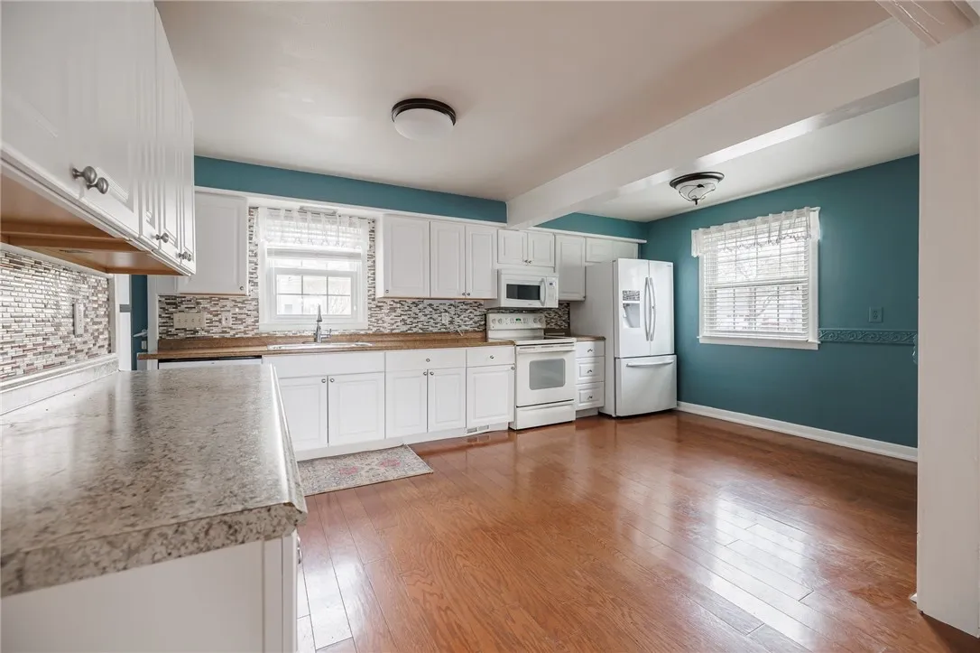 179 Church Street, Victor, New York 14564, Victor, New York 14564, 2 Bedrooms Bedrooms, 8 Rooms Rooms,2 BathroomsBathrooms,Residential,Closed,179 Church Street, Victor, New York 14564,0,R1601144