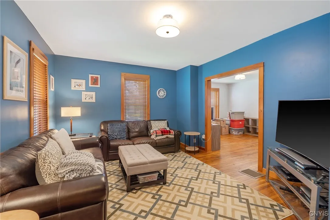 40 Lock Street, Schroeppel, New York 13135, Schroeppel, New York 13135, 4 Bedrooms Bedrooms, 10 Rooms Rooms,1 BathroomBathrooms,Residential,Closed,40 Lock Street, Schroeppel, New York 13135,0,S1602899