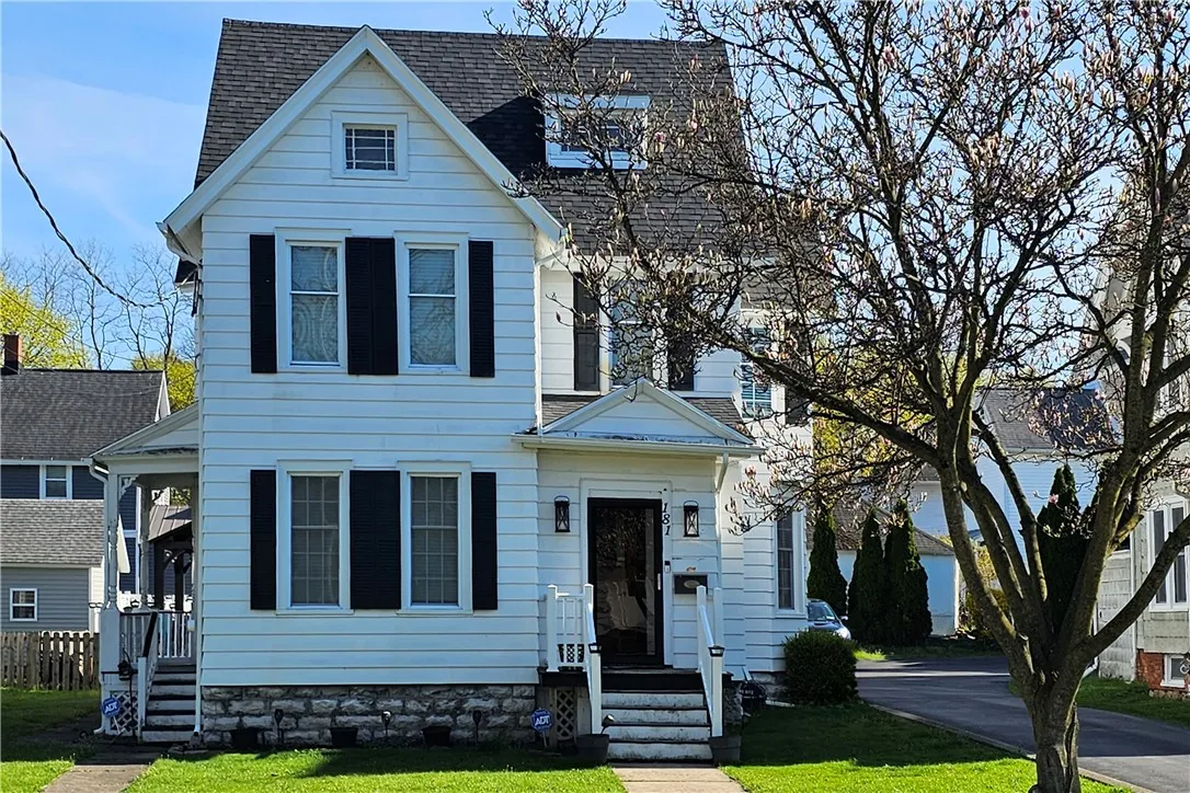 181 Lewis Street, Geneva-city, New York 14456, Geneva City, New York 14456, 4 Bedrooms Bedrooms, 10 Rooms Rooms,1 BathroomBathrooms,Residential,For Sale,181 Lewis Street, Geneva-city, New York 14456,R1602499