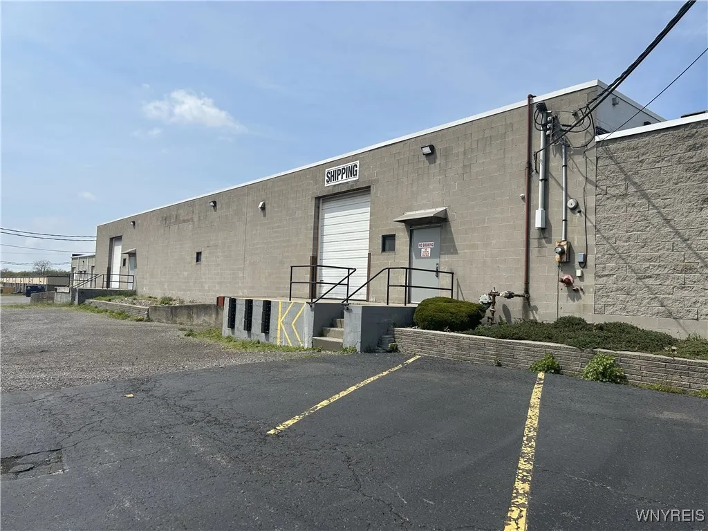 4120 Hyde Park Boulevard, Niagara Falls, New York, Niagara Falls, New York 14305, ,Commercial Lease,For Rent,4120 Hyde Park Boulevard, Niagara Falls, New York ,0,B1603496