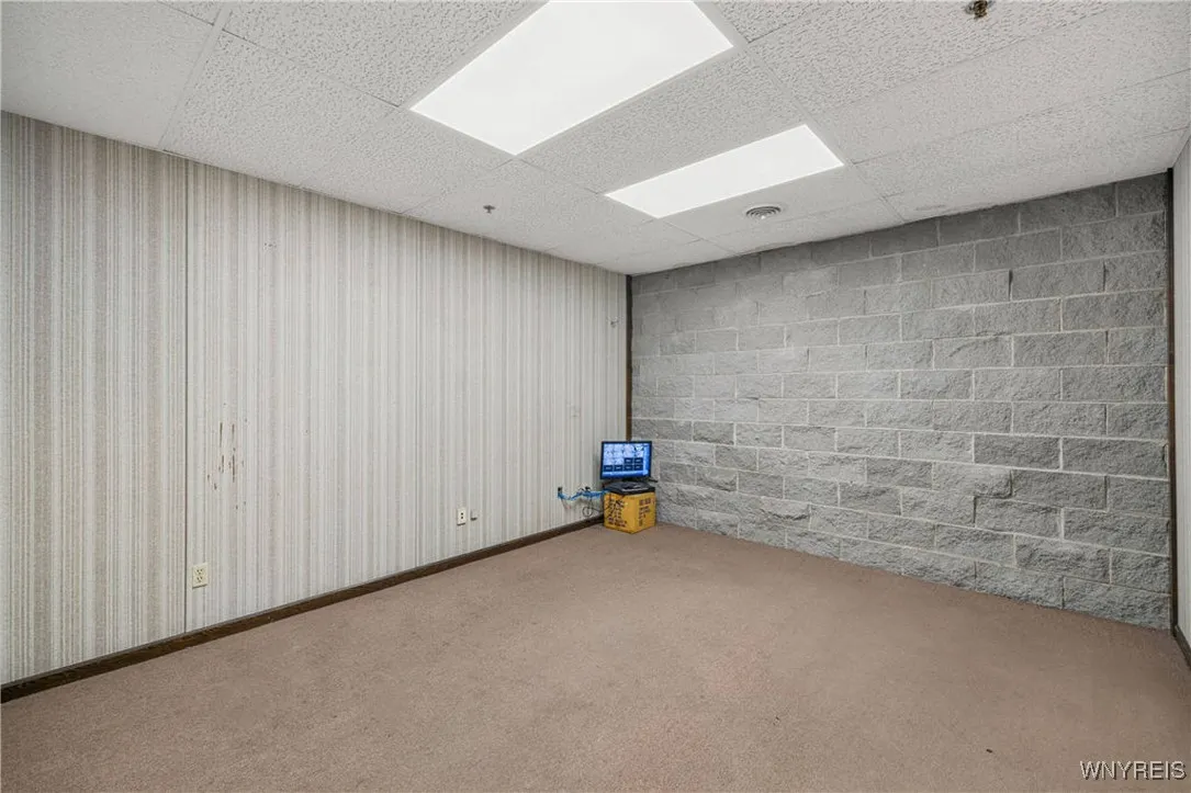 4120 Hyde Park Boulevard, Niagara Falls, New York, Niagara Falls, New York 14305, ,Commercial Lease,For Rent,4120 Hyde Park Boulevard, Niagara Falls, New York ,0,B1603496