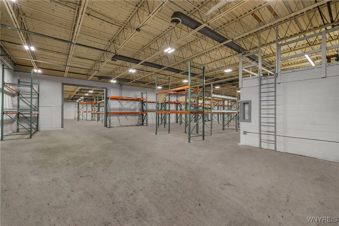 4120 Hyde Park Boulevard, Niagara Falls, New York, Niagara Falls, New York 14305, ,Commercial Lease,For Rent,4120 Hyde Park Boulevard, Niagara Falls, New York ,0,B1603496