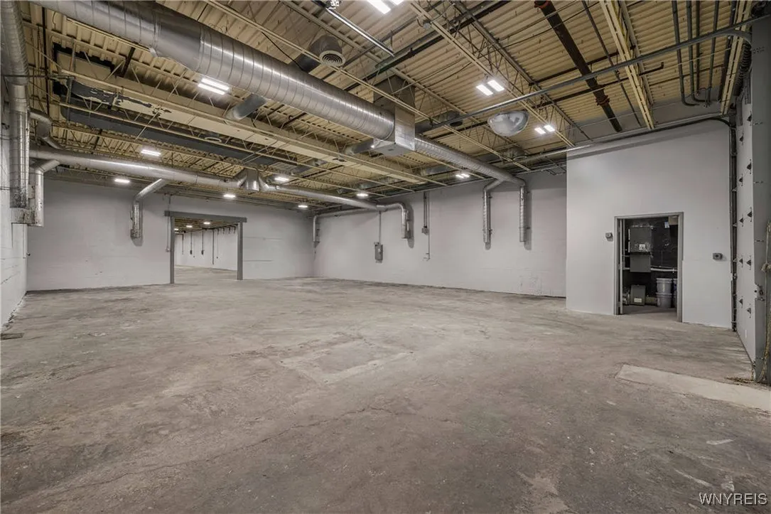 4120 Hyde Park Boulevard, Niagara Falls, New York, Niagara Falls, New York 14305, ,Commercial Lease,For Rent,4120 Hyde Park Boulevard, Niagara Falls, New York ,0,B1603496