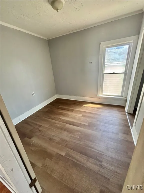 4 Lake Avenue, Auburn, New York 13021, Auburn, New York 13021, 5 Bedrooms Bedrooms, ,2 BathroomsBathrooms,Residential,Closed,4 Lake Avenue, Auburn, New York 13021,0,S1603537