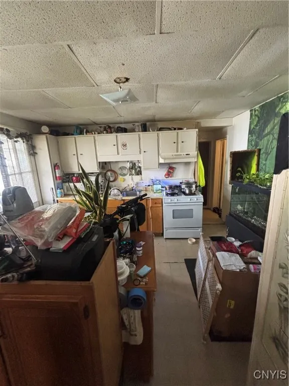 4 Lake Avenue, Auburn, New York 13021, Auburn, New York 13021, 5 Bedrooms Bedrooms, ,2 BathroomsBathrooms,Residential,Closed,4 Lake Avenue, Auburn, New York 13021,0,S1603537