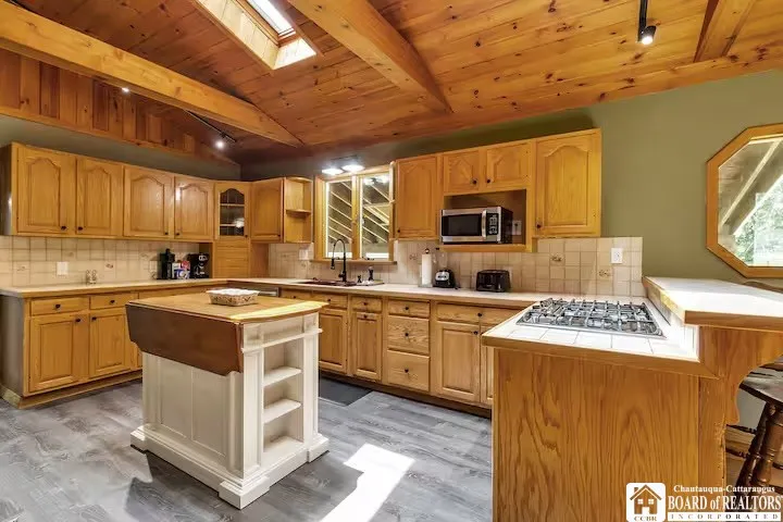 4485 Hungry Hollow Road, Great Valley, New York 14, Great Valley, New York 14741, 5 Bedrooms Bedrooms, 15 Rooms Rooms,2 BathroomsBathrooms,Residential,Closed,4485 Hungry Hollow Road, Great Valley, New York 14,R1603582