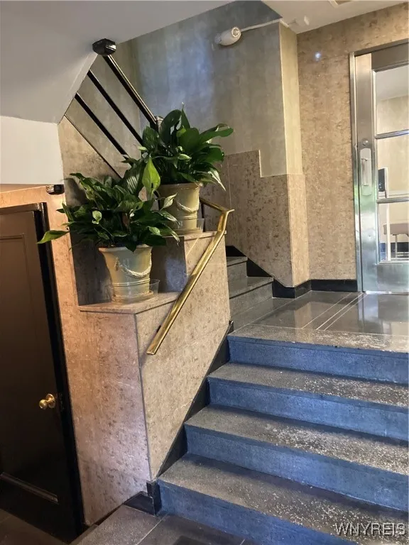 731 West Ferry 7g, Buffalo, New York 14222, Buffalo, New York 14222, 2 Bedrooms Bedrooms, 4 Rooms Rooms,1 BathroomBathrooms,Residential,For Sale,731 West Ferry 7g, Buffalo, New York 14222,0,B1603260