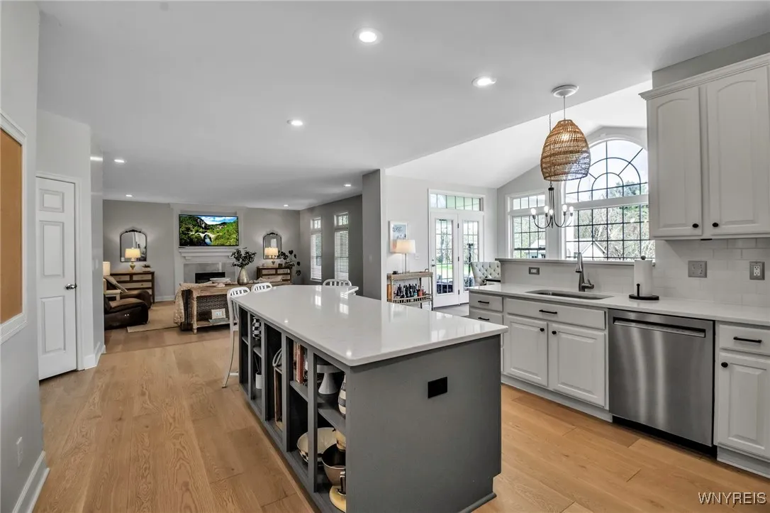 74 Graystone Lane, Orchard Park, New York 14127, Orchard Park, New York 14127, 5 Bedrooms Bedrooms, 10 Rooms Rooms,2 BathroomsBathrooms,Residential,Closed,74 Graystone Lane, Orchard Park, New York 14127,0,B1603373
