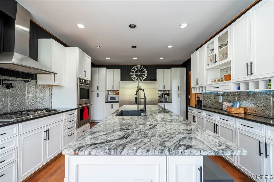 6419 Tonawanda Creek Road, Lockport-town, New York, Lockport Town, New York 14094, 4 Bedrooms Bedrooms, 10 Rooms Rooms,2 BathroomsBathrooms,Residential,Closed,6419 Tonawanda Creek Road, Lockport-town, New York,0,B1603638