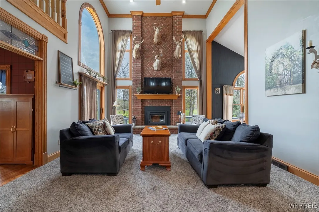 6419 Tonawanda Creek Road, Lockport-town, New York, Lockport Town, New York 14094, 4 Bedrooms Bedrooms, 10 Rooms Rooms,2 BathroomsBathrooms,Residential,Closed,6419 Tonawanda Creek Road, Lockport-town, New York,0,B1603638