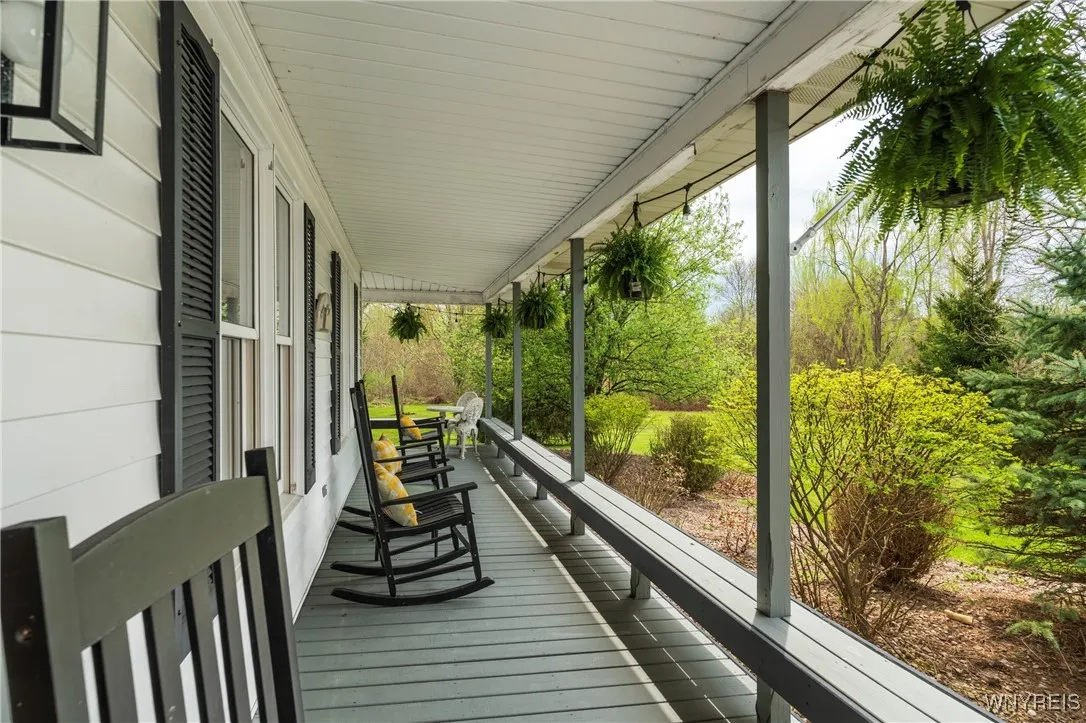 6419 Tonawanda Creek Road, Lockport-town, New York, Lockport Town, New York 14094, 4 Bedrooms Bedrooms, 10 Rooms Rooms,2 BathroomsBathrooms,Residential,Closed,6419 Tonawanda Creek Road, Lockport-town, New York,0,B1603638