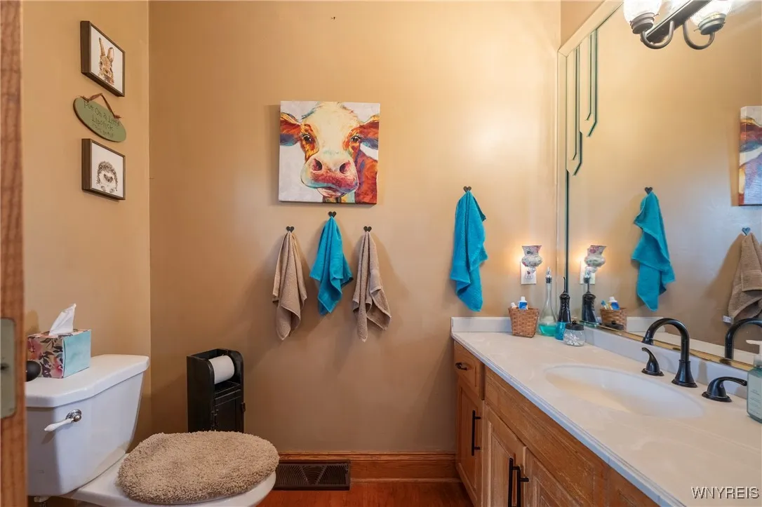 6419 Tonawanda Creek Road, Lockport-town, New York, Lockport Town, New York 14094, 4 Bedrooms Bedrooms, 10 Rooms Rooms,2 BathroomsBathrooms,Residential,Closed,6419 Tonawanda Creek Road, Lockport-town, New York,0,B1603638