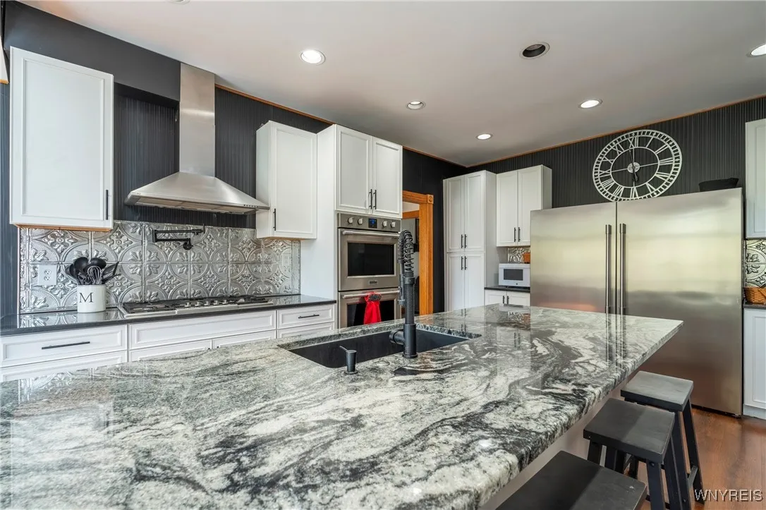 6419 Tonawanda Creek Road, Lockport-town, New York, Lockport Town, New York 14094, 4 Bedrooms Bedrooms, 10 Rooms Rooms,2 BathroomsBathrooms,Residential,Closed,6419 Tonawanda Creek Road, Lockport-town, New York,0,B1603638