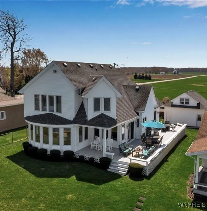 5561 Lockwood, Newfane, New York 14126, Newfane, New York 14126, 3 Bedrooms Bedrooms, 8 Rooms Rooms,3 BathroomsBathrooms,Residential,For Sale,5561 Lockwood, Newfane, New York 14126,B1603406