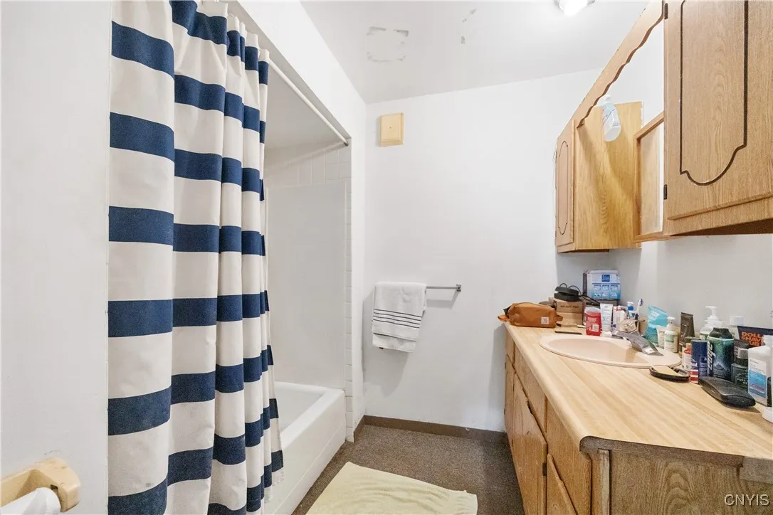 2109 Main Street, Cazenovia, New York 13035, Cazenovia, New York 13122, 6 Bedrooms Bedrooms, ,4 BathroomsBathrooms,Residential,Closed,2109 Main Street, Cazenovia, New York 13035,S1602321