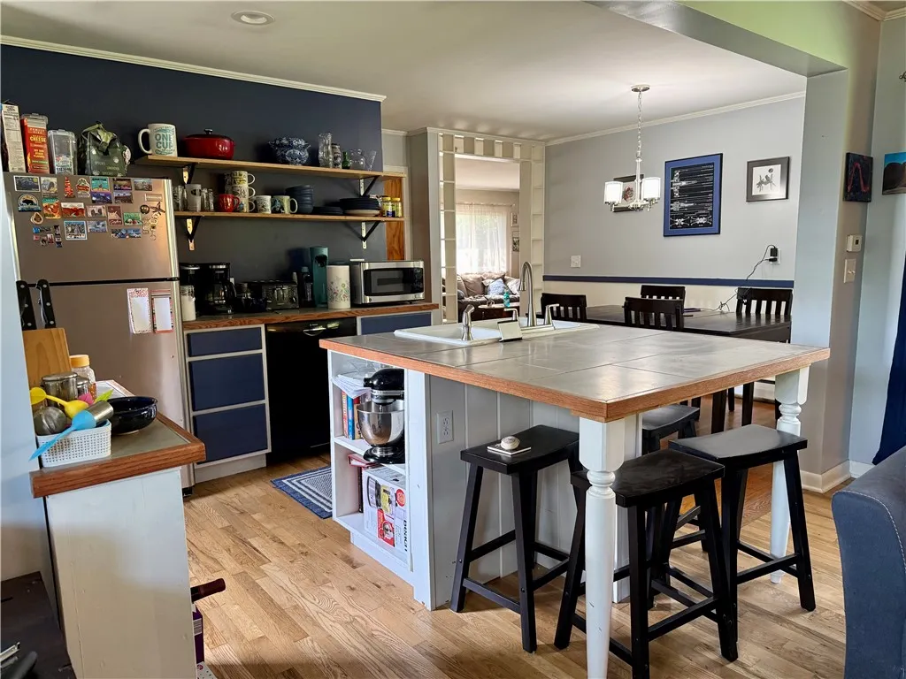 8 Petri Drive, Oneonta-town, New York 13820, Oneonta, New York 13820, 3 Bedrooms Bedrooms, 6 Rooms Rooms,2 BathroomsBathrooms,Residential,Closed,8 Petri Drive, Oneonta-town, New York 13820,0,R1602144