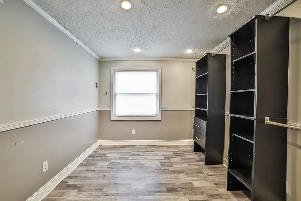 80 Forestview Court, Amherst, New York 14221, Amherst, New York 14221, 3 Bedrooms Bedrooms, 7 Rooms Rooms,2 BathroomsBathrooms,Residential,Closed,80 Forestview Court, Amherst, New York 14221,0,R1602851