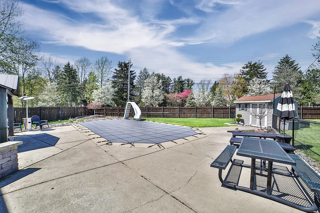 80 Forestview Court, Amherst, New York 14221, Amherst, New York 14221, 3 Bedrooms Bedrooms, 7 Rooms Rooms,2 BathroomsBathrooms,Residential,Closed,80 Forestview Court, Amherst, New York 14221,0,R1602851