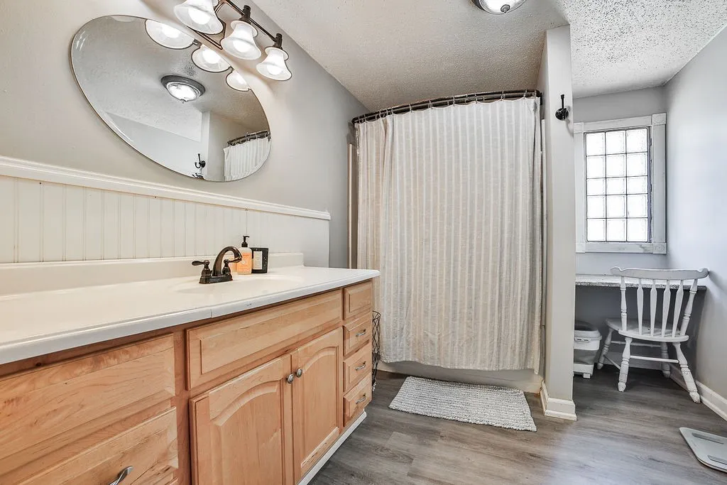 80 Forestview Court, Amherst, New York 14221, Amherst, New York 14221, 3 Bedrooms Bedrooms, 7 Rooms Rooms,2 BathroomsBathrooms,Residential,Closed,80 Forestview Court, Amherst, New York 14221,0,R1602851
