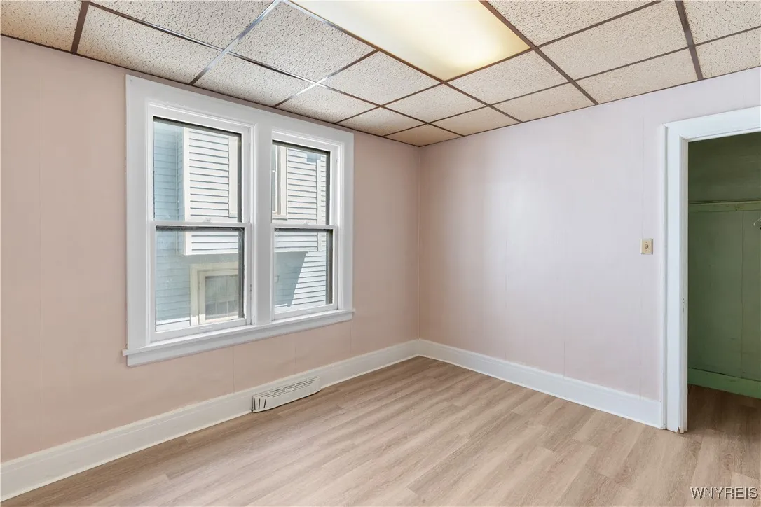 72 Pomona Place, Buffalo, New York 14210, Buffalo, New York 14210, 7 Bedrooms Bedrooms, ,2 BathroomsBathrooms,Residential,Closed,72 Pomona Place, Buffalo, New York 14210,0,B1603856