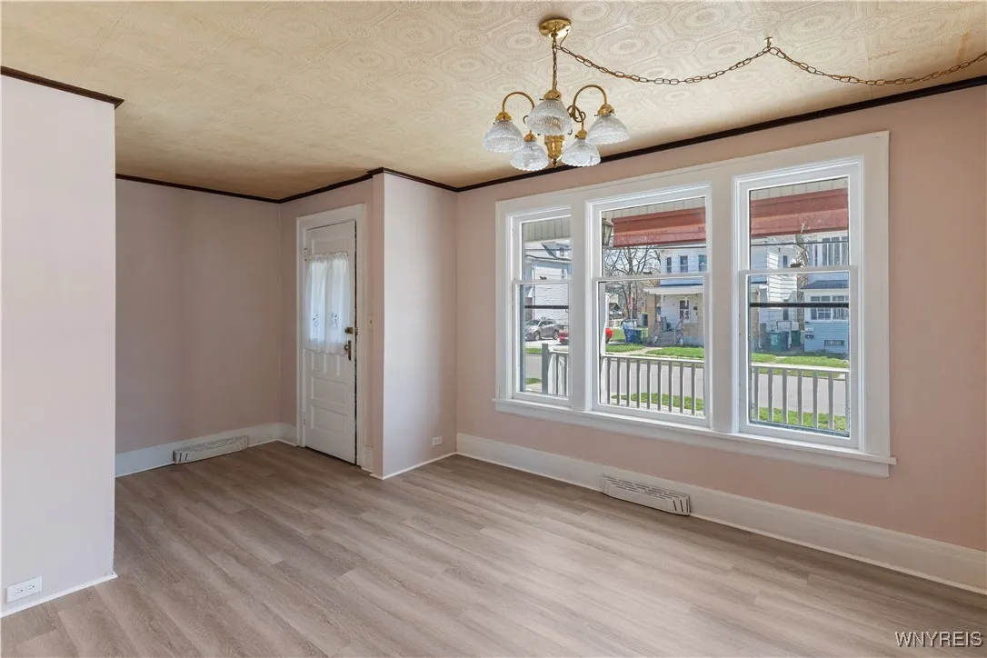 72 Pomona Place, Buffalo, New York 14210, Buffalo, New York 14210, 7 Bedrooms Bedrooms, ,2 BathroomsBathrooms,Residential,Closed,72 Pomona Place, Buffalo, New York 14210,0,B1603856