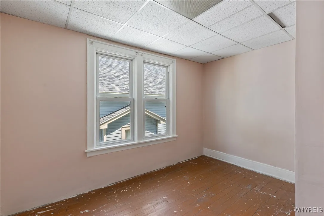 72 Pomona Place, Buffalo, New York 14210, Buffalo, New York 14210, 7 Bedrooms Bedrooms, ,2 BathroomsBathrooms,Residential,Closed,72 Pomona Place, Buffalo, New York 14210,0,B1603856