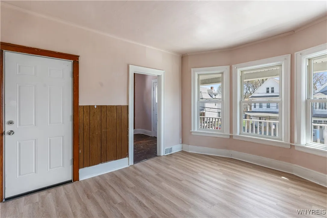 72 Pomona Place, Buffalo, New York 14210, Buffalo, New York 14210, 7 Bedrooms Bedrooms, ,2 BathroomsBathrooms,Residential,Closed,72 Pomona Place, Buffalo, New York 14210,0,B1603856