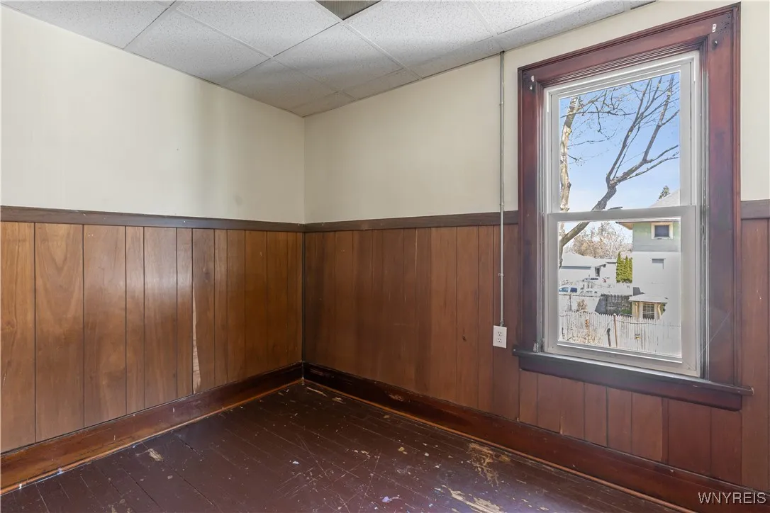 72 Pomona Place, Buffalo, New York 14210, Buffalo, New York 14210, 7 Bedrooms Bedrooms, ,2 BathroomsBathrooms,Residential,Closed,72 Pomona Place, Buffalo, New York 14210,0,B1603856