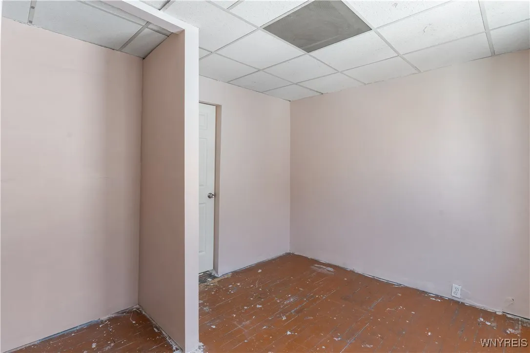 72 Pomona Place, Buffalo, New York 14210, Buffalo, New York 14210, 7 Bedrooms Bedrooms, ,2 BathroomsBathrooms,Residential,Closed,72 Pomona Place, Buffalo, New York 14210,0,B1603856