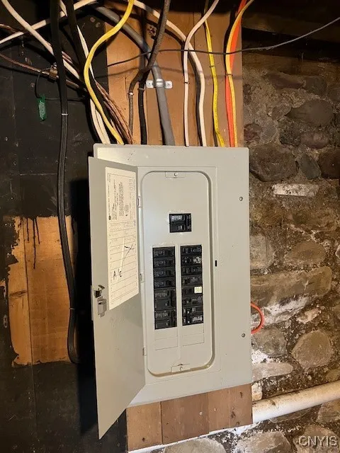 7141 Manlius Center Road, Manlius, New York 13057, Manlius, New York 13057, 2 Bedrooms Bedrooms, 6 Rooms Rooms,1 BathroomBathrooms,Residential,Closed,7141 Manlius Center Road, Manlius, New York 13057,0,S1603793