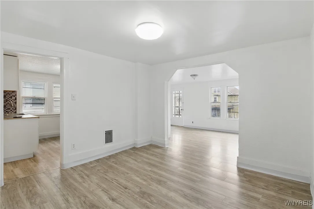 327 Mystic Street, Buffalo, New York 14220, Buffalo, New York 14220, 4 Bedrooms Bedrooms, ,2 BathroomsBathrooms,Residential,Closed,327 Mystic Street, Buffalo, New York 14220,0,B1603757