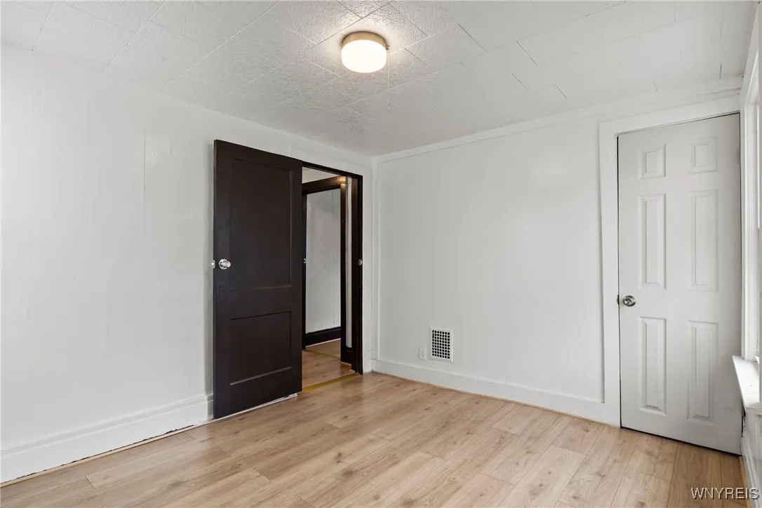 327 Mystic Street, Buffalo, New York 14220, Buffalo, New York 14220, 4 Bedrooms Bedrooms, ,2 BathroomsBathrooms,Residential,Closed,327 Mystic Street, Buffalo, New York 14220,0,B1603757