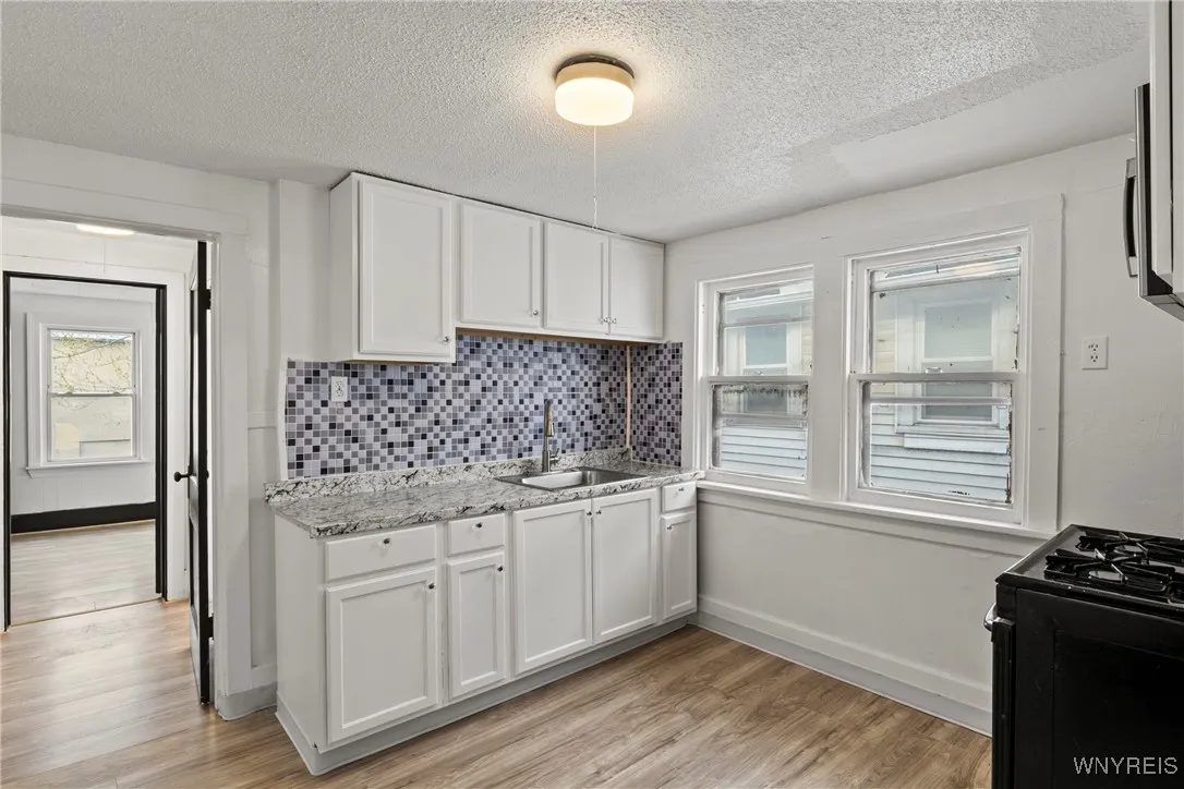 327 Mystic Street, Buffalo, New York 14220, Buffalo, New York 14220, 4 Bedrooms Bedrooms, ,2 BathroomsBathrooms,Residential,Closed,327 Mystic Street, Buffalo, New York 14220,0,B1603757