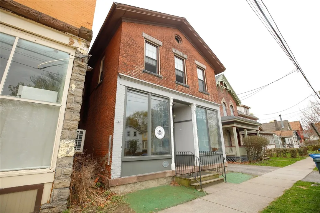 131 Gregory Street, Rochester, New York 14620, Rochester, New York 14620, 3 Bedrooms Bedrooms, ,3 BathroomsBathrooms,Residential,Closed,131 Gregory Street, Rochester, New York 14620,0,R1603957