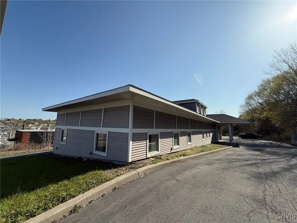 127-29 Seeley Road, Syracuse, New York 13224, Syracuse, New York 13224, ,Commercial Lease,For Rent,127-29 Seeley Road, Syracuse, New York 13224,0,S1603271