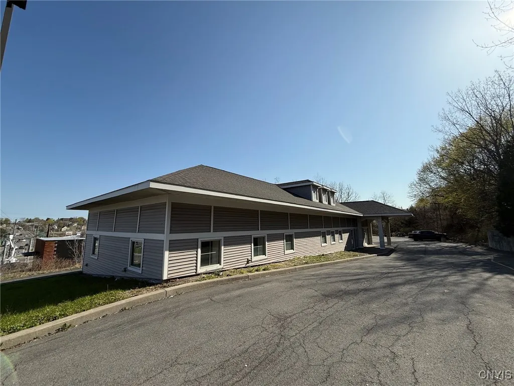 127-29 Seeley Road, Syracuse, New York 13224, Syracuse, New York 13224, ,Commercial Lease,For Rent,127-29 Seeley Road, Syracuse, New York 13224,0,S1603271