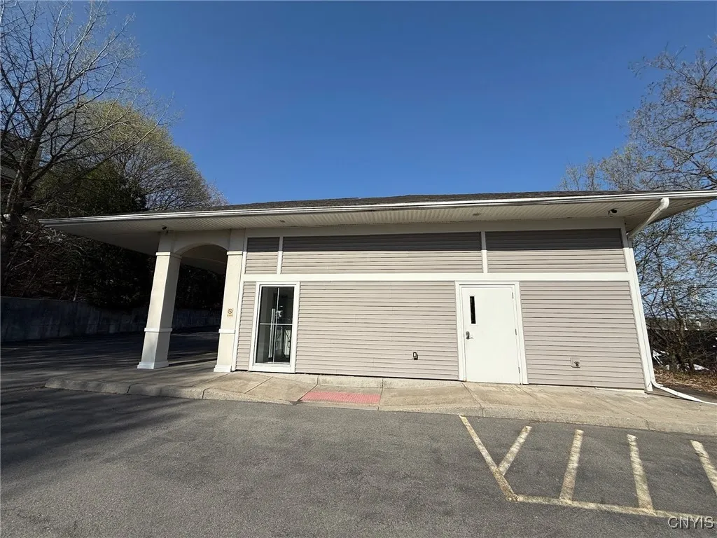 127-29 Seeley Road, Syracuse, New York 13224, Syracuse, New York 13224, ,Commercial Lease,For Rent,127-29 Seeley Road, Syracuse, New York 13224,0,S1603271