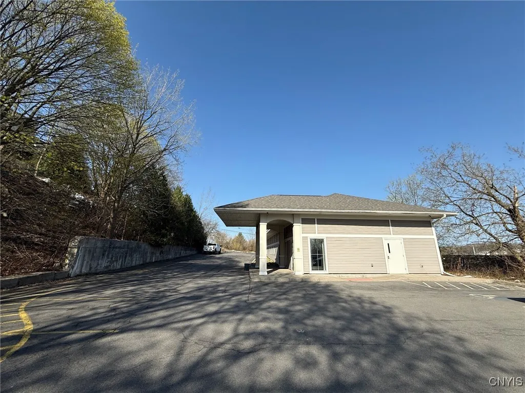 127-29 Seeley Road, Syracuse, New York 13224, Syracuse, New York 13224, ,Commercial Lease,For Rent,127-29 Seeley Road, Syracuse, New York 13224,0,S1603271