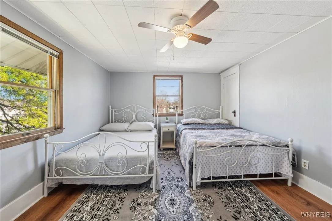 344 Niagara Falls Boulevard, Tonawanda-town, New Y, Tonawanda, New York 14223, 6 Bedrooms Bedrooms, ,2 BathroomsBathrooms,Residential,Closed,344 Niagara Falls Boulevard, Tonawanda-town, New Y,B1604084