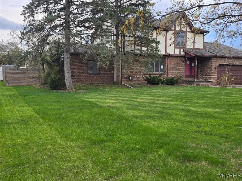 850 Willow Street, Lockport-city, New York 14094, Lockport City, New York 14094, 3 Bedrooms Bedrooms, 10 Rooms Rooms,2 BathroomsBathrooms,Residential,Closed,850 Willow Street, Lockport-city, New York 14094,0,B1604071